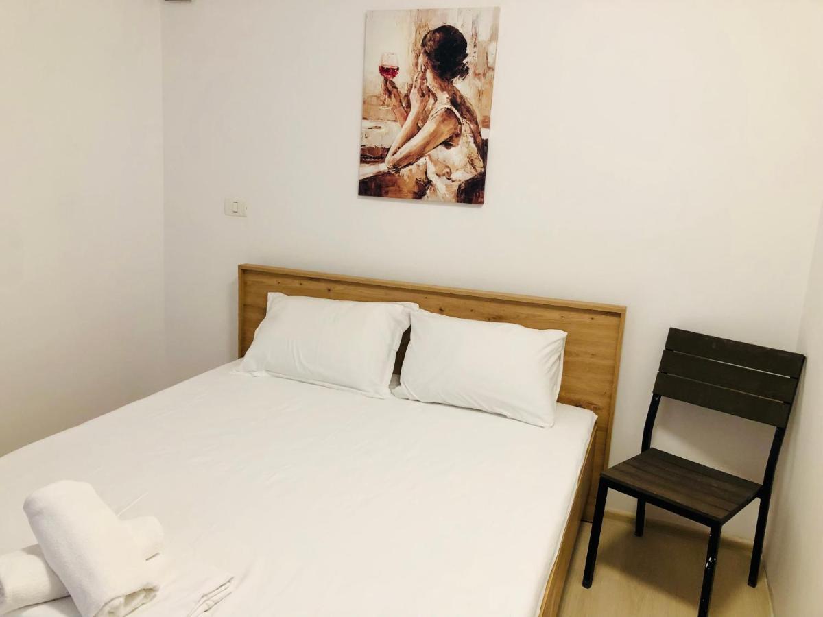 Ultra-central Modern And Big In Union Square U41-u44 Apartment Timişoara