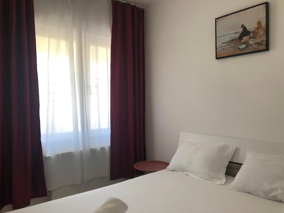 Ultra-central Modern And Big In Union Square U41-u44 Apartment Timişoara