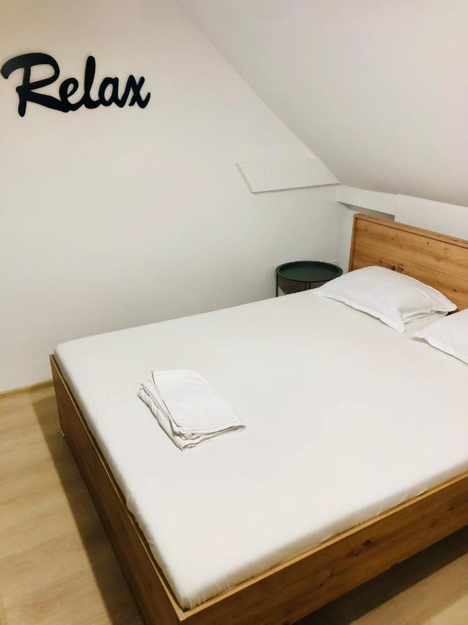 Ultra-central Modern And Big In Union Square U41-u44 Apartment Timişoara